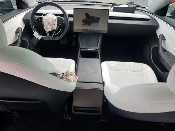 5YJ3E1EA6SF881877 2025 TESLA MODEL 3 - Image 8