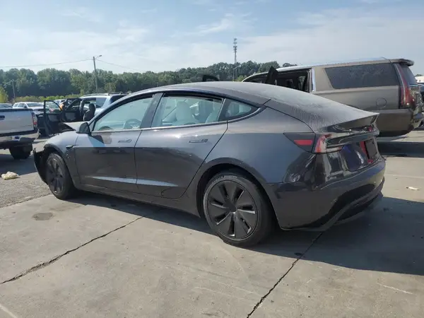 5YJ3E1EA6SF883340 2025 TESLA MODEL 3 - Image 2