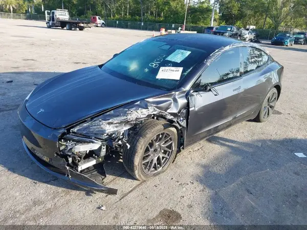 5YJ3E1EA6SF888134 2025 TESLA MODEL 3 - Image 2