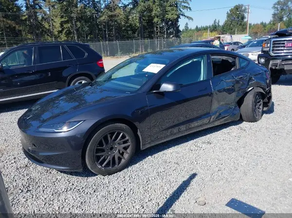 5YJ3E1EA6SF888912 2025 TESLA MODEL 3 - Image 2