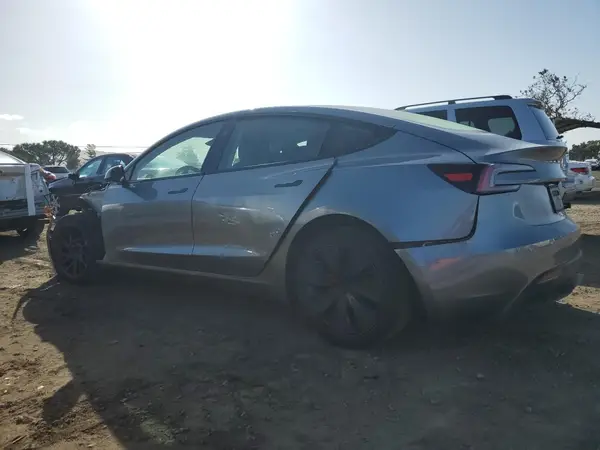 5YJ3E1EA6SF889235 2025 TESLA MODEL 3 - Image 2