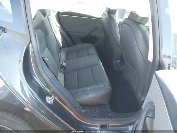 5YJ3E1EA6SF889767 2025 TESLA MODEL 3 - Image 8