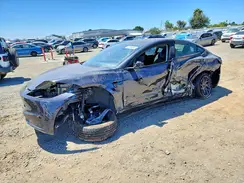5YJ3E1EA6SF900945 2025 TESLA MODEL 3