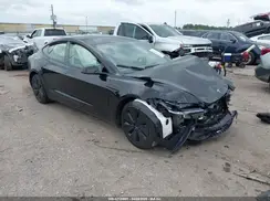 5YJ3E1EA6SF904946 2025 TESLA MODEL 3