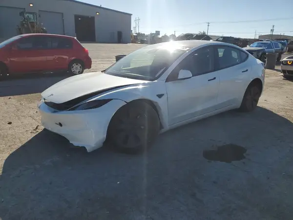 5YJ3E1EA6SF905059 2025 TESLA MODEL 3 - Image 1