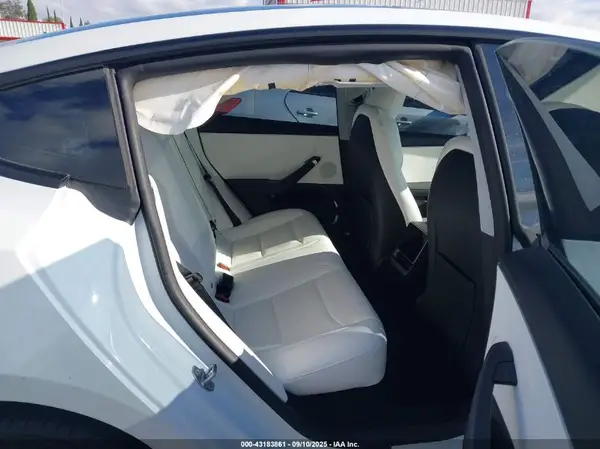 5YJ3E1EA6SF905210 2025 TESLA MODEL 3 - Image 8