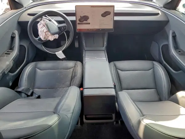 5YJ3E1EA6SF908169 2025 TESLA MODEL 3 - Image 8
