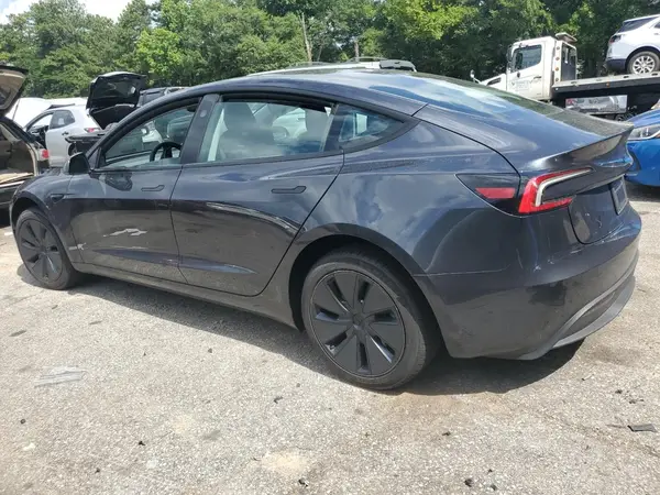 5YJ3E1EA6SF909483 2025 TESLA MODEL 3 - Image 2