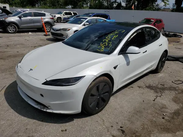 5YJ3E1EA6SF912741 2025 TESLA MODEL 3 - Image 1