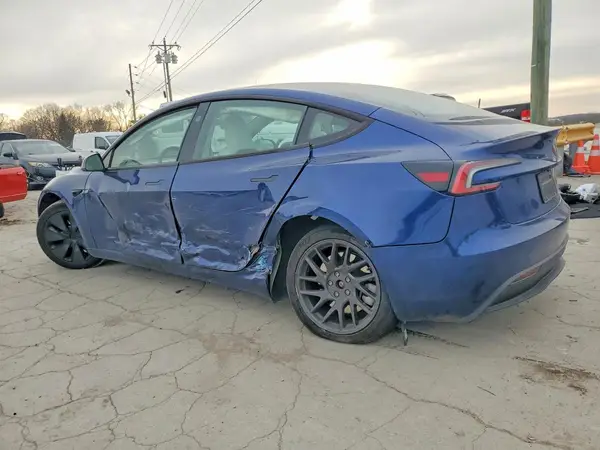 5YJ3E1EA6SF913999 2025 TESLA MODEL 3 - Image 2