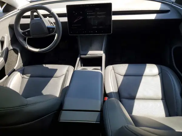 5YJ3E1EA6SF917051 2025 TESLA MODEL 3 - Image 8
