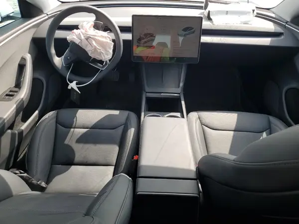 5YJ3E1EA6SF918121 2025 TESLA MODEL 3 - Image 8