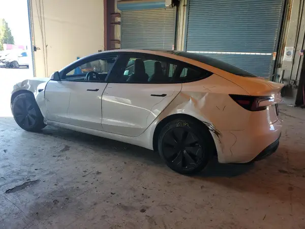 5YJ3E1EA6SF920841 2025 TESLA MODEL 3 - Image 2