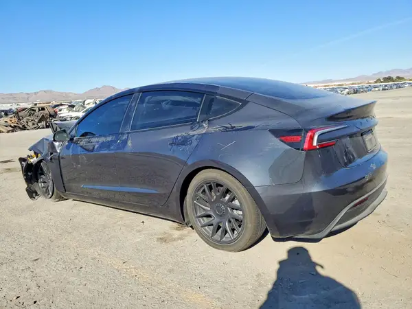5YJ3E1EA6SF921357 2025 TESLA MODEL 3 - Image 2