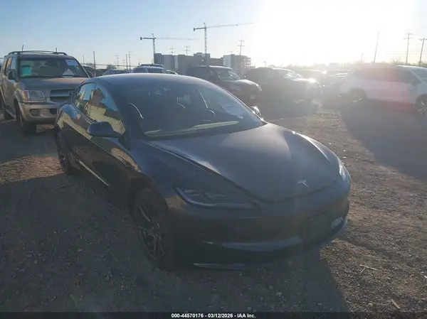5YJ3E1EA6SF924176 2025 TESLA MODEL 3 - Image 1