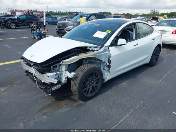 5YJ3E1EA6SF926459 2025 TESLA MODEL 3 - Image 2