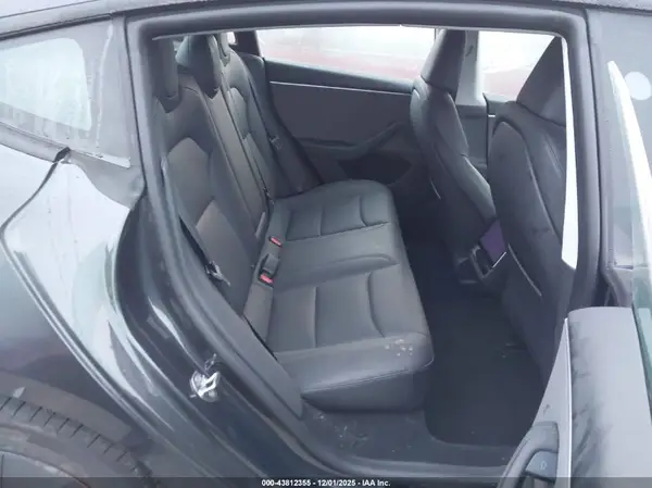 5YJ3E1EA6SF933847 2025 TESLA MODEL 3 - Image 8