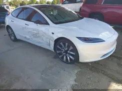 5YJ3E1EA6SF938448 2025 TESLA MODEL 3