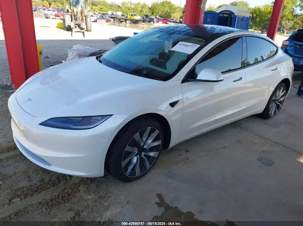 5YJ3E1EA6SF938448 2025 TESLA MODEL 3 - Image 2
