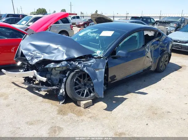 5YJ3E1EA6SF939292 2025 TESLA MODEL 3 - Image 2