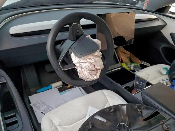 5YJ3E1EA6SF964967 2025 TESLA MODEL 3 - Image 8