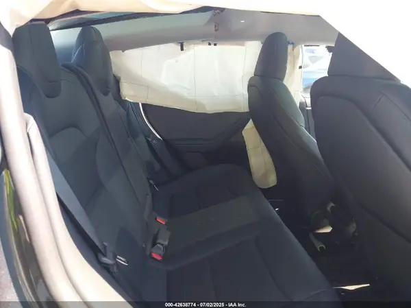 5YJ3E1EA6SF965567 2025 TESLA MODEL 3 - Image 8