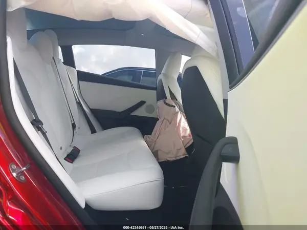 5YJ3E1EA6SF967254 2025 TESLA MODEL 3 - Image 8