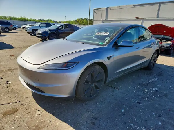 5YJ3E1EA6SF967304 2025 TESLA MODEL 3 - Image 1