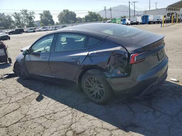 5YJ3E1EA6SF969411 2025 TESLA MODEL 3 - Image 2