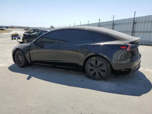5YJ3E1EA6SF981901 2025 TESLA MODEL 3 - Image 2