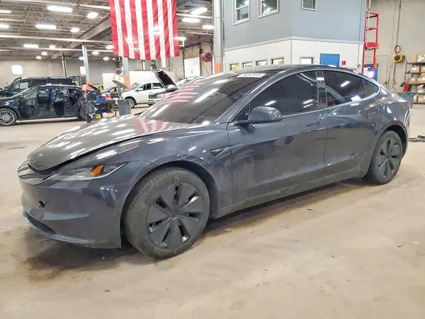 5YJ3E1EA6SF984409 2025 TESLA MODEL 3 - Image 1