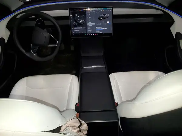 5YJ3E1EA6SF984409 2025 TESLA MODEL 3 - Image 8