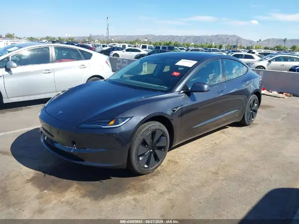 5YJ3E1EA6SF985799 2025 TESLA MODEL 3 - Image 2