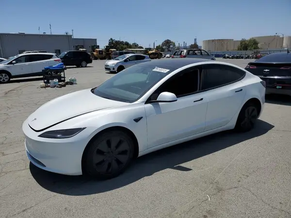 5YJ3E1EA6SF987326 2025 TESLA MODEL 3 - Image 1