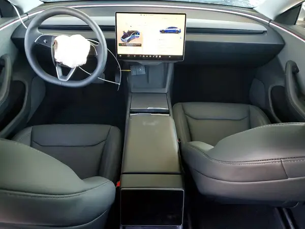 5YJ3E1EA6SF987942 2025 TESLA MODEL 3 - Image 8