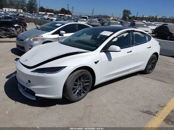 5YJ3E1EA6SF988976 2025 TESLA MODEL 3 - Image 2