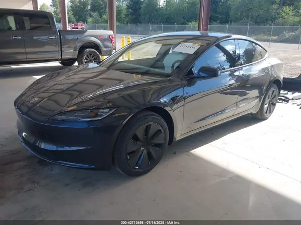 5YJ3E1EA6SF990792 2025 TESLA MODEL 3 - Image 2