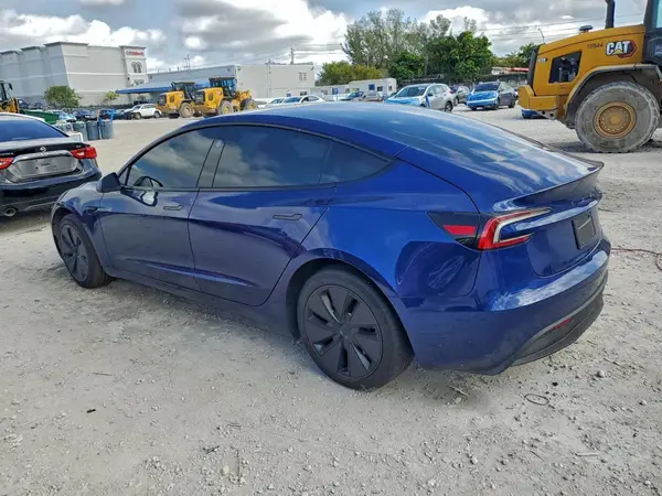 5YJ3E1EA6SF996978 2025 TESLA MODEL 3 - Image 2