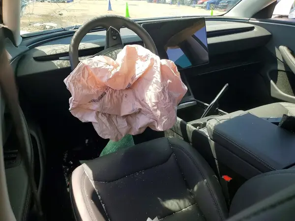 5YJ3E1EA6TF118193 2026 TESLA MODEL 3 - Image 8