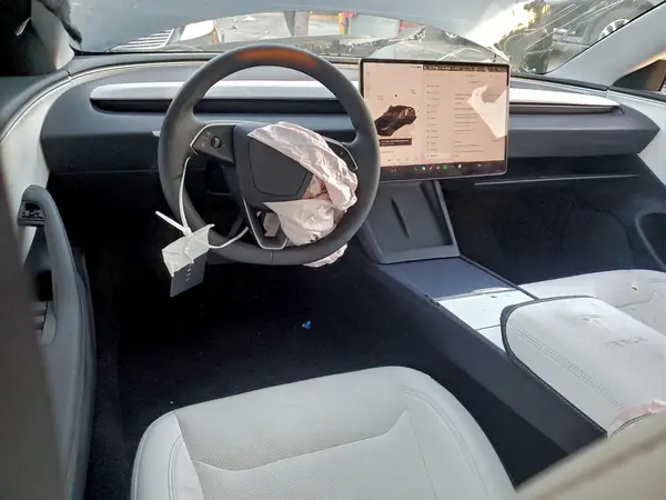 5YJ3E1EA6TF121627 2026 TESLA MODEL 3 - Image 8