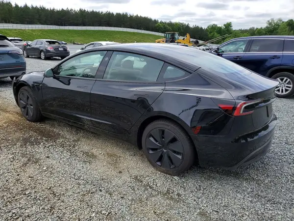 5YJ3E1EA6TF125743 2026 TESLA MODEL 3 - Image 2