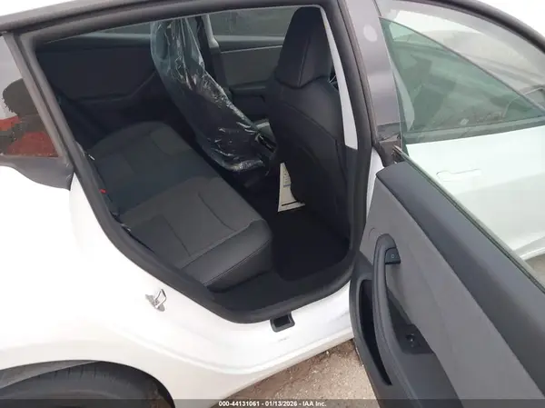 5YJ3E1EA6TF141991 2026 TESLA MODEL 3 - Image 8