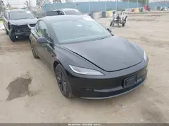 5YJ3E1EA6TF144115 2026 TESLA MODEL 3