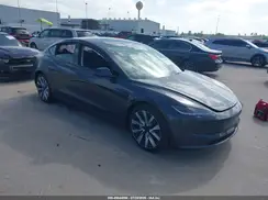 5YJ3E1EA6TF183576 2026 TESLA MODEL 3
