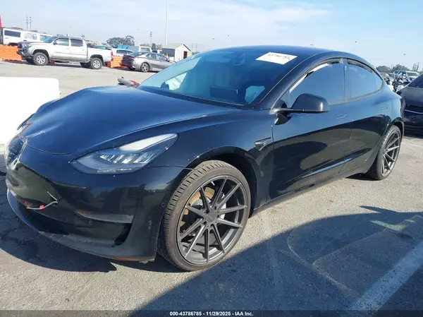 5YJ3E1EA7HF000404 2017 TESLA MODEL 3 - Image 2
