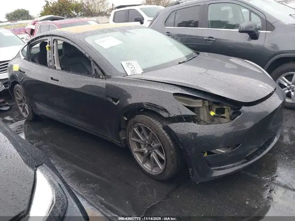5YJ3E1EA7HF001195 2017 TESLA MODEL 3 - Image 1
