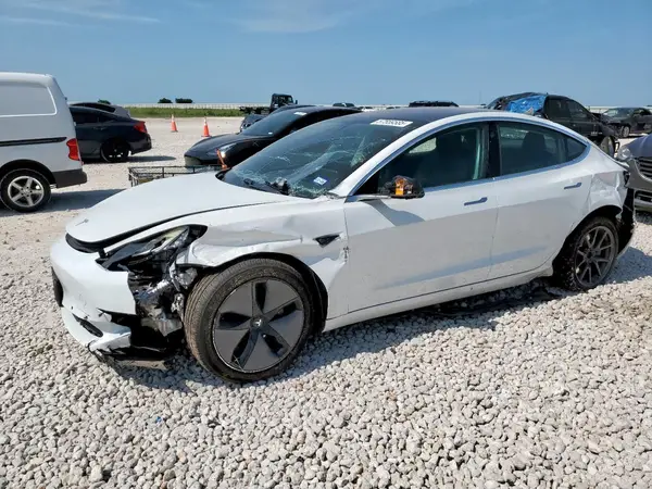 5YJ3E1EA7JF005740 2018 TESLA MODEL 3 - Image 1
