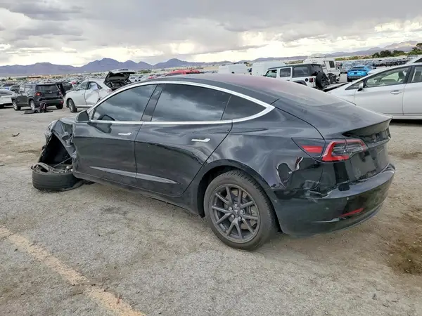 5YJ3E1EA7JF006757 2018 TESLA MODEL 3 - Image 2