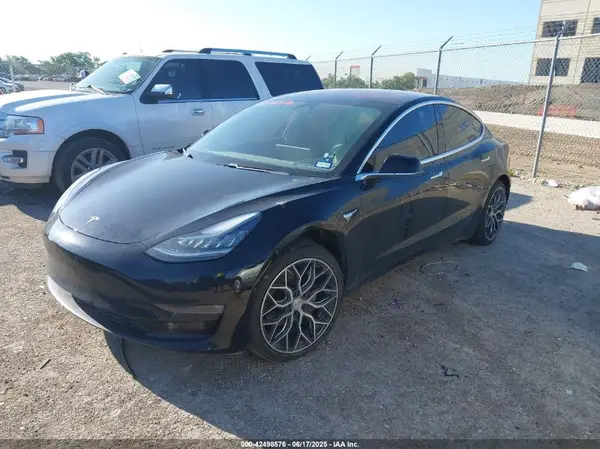 5YJ3E1EA7JF007617 2018 TESLA MODEL 3 - Image 2