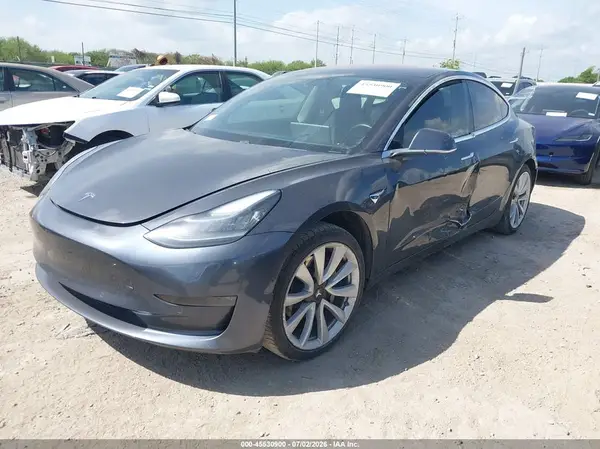 5YJ3E1EA7JF009562 2018 TESLA MODEL 3 - Image 2